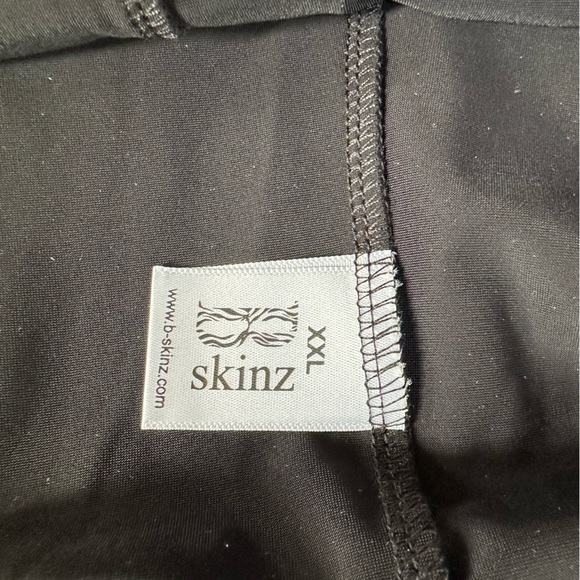 Bundle of 4 B Skinz Golf Skorts XXL - Picture 6 of 7